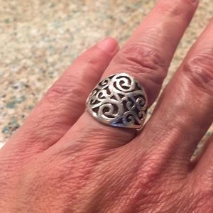 Sterling silver detailed scroll ring
